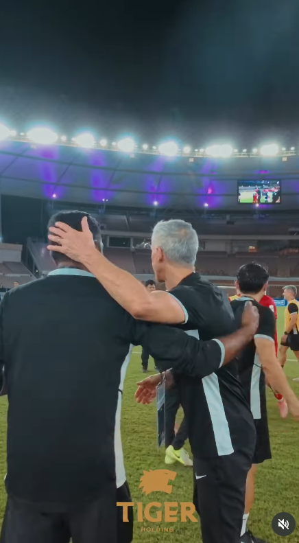 فرحة اللاعبين بالتأهل إلى نصف النهائي