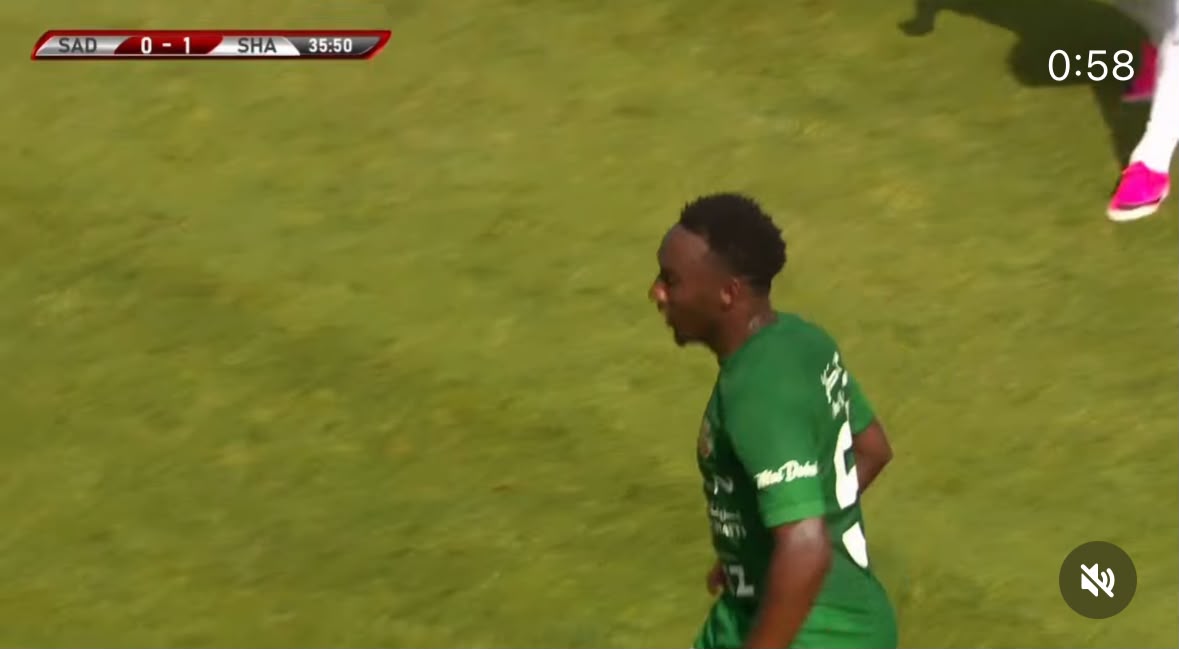 الهدف الثاني عن طريق جوليرمي بالا في شباك السد القطري